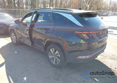 2022 Hyundai Tucson Hybrid Blue z USA, uszkodzony, nr VIN KM8JBCA13NU015515